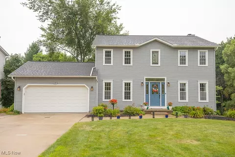 2276 Sandalwood Dr, Twinsburg, OH 44087
