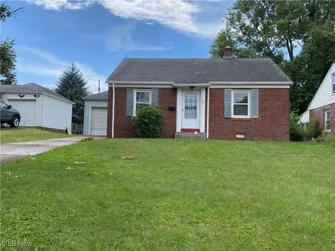 145 Rowford Ave SW, Massillon, OH 44646