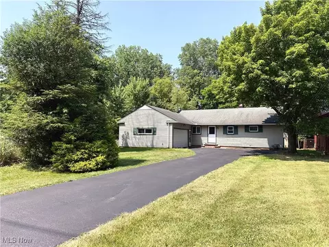 4500 Green Rd, Warrensville Heights, OH 44128