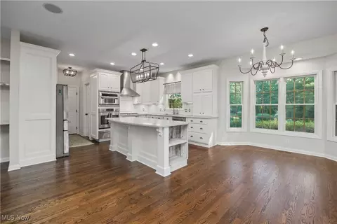 Kitchen - 131 Bryan Ct, Elyria, OH 44035 photo 1 of 8
