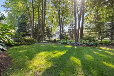 Exterior - 131 Bryan Ct, Elyria, OH 44035 photo 9 of 9