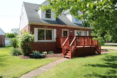 2621 Graham Ave, Akron, OH 44312