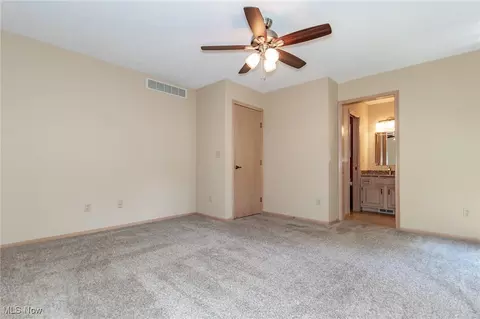 9258 Cherrystone Dr, Mentor, OH 44060 photo 24