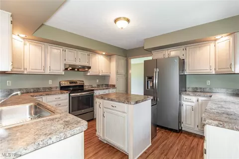 9258 Cherrystone Dr, Mentor, OH 44060 photo 9