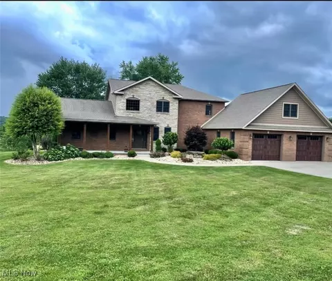 9495 Country Club Estate Dr, Byesville, OH 43723