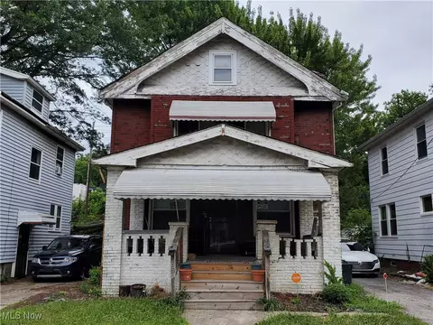 657 E 131st St, Cleveland, OH 44108
