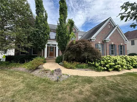 4938 Brower Tree Ln, Kent, OH 44240