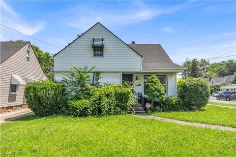 5817 Turney Rd, Garfield Heights, OH 44125