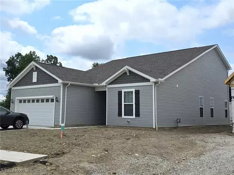 446 Caravel Ct, Avon Lake, OH 44012