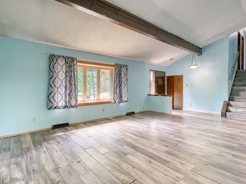 Living - 452 Deleware Dr, Brunswick, OH 44212 photo 3 of 6