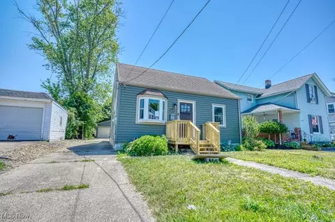 1211 W 10th St, Lorain, OH 44052