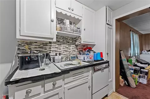 Kitchen - 1498 E 248th, Euclid, OH 44117 photo 1 of 3