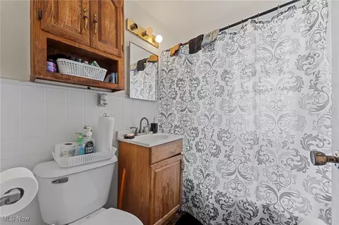 Bath - 1498 E 248th, Euclid, OH 44117 photo 1 of 1