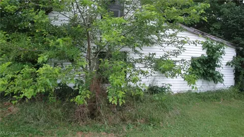 118 Garden St, Creston, OH 44217