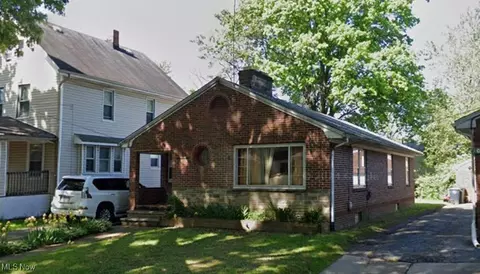 1094 Dietz Ave, Akron, OH 44301