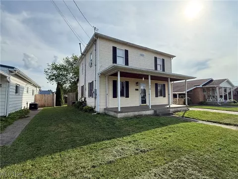 310 39th St, Vienna, WV 26105