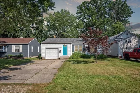 33894 Lawton Ave, Eastlake, OH 44095