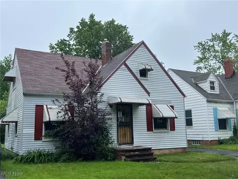 3865 Lee Heights Blvd, Cleveland, OH 44128