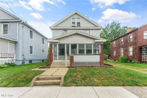 120 Sayers Ave, Niles, OH 44446