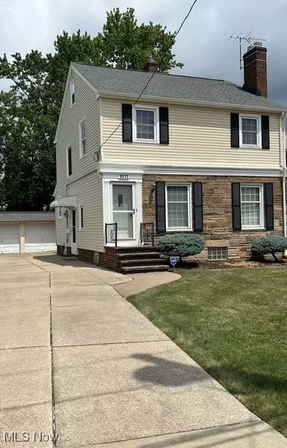 9012 W Moreland Rd, Parma, OH 44129
