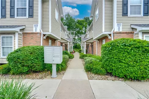 3375 Lenox Village Dr #254, Fairlawn, OH 44333