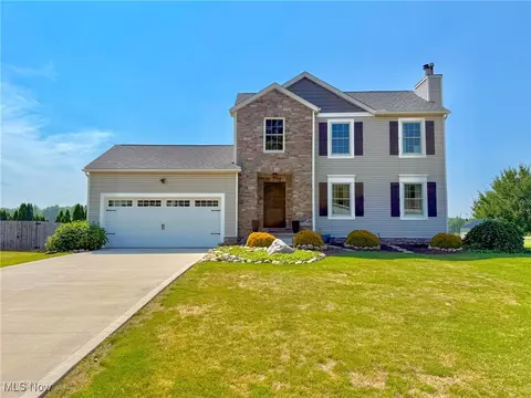 474 Plum Creek Dr, Wadsworth, OH 44281
