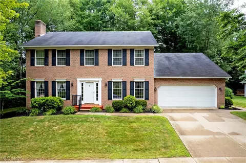 1665 Sandalwood Dr, Wooster, OH 44691