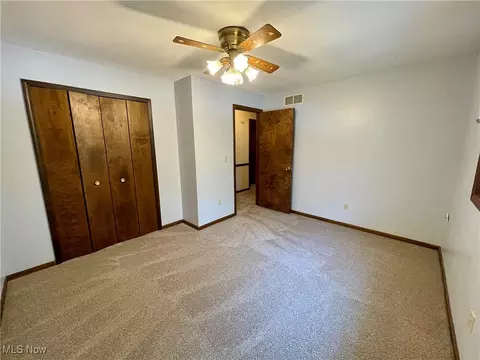 405 Naples Dr, Elyria, OH 44035 photo 31