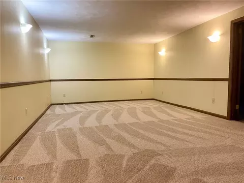 405 Naples Dr, Elyria, OH 44035 photo 23