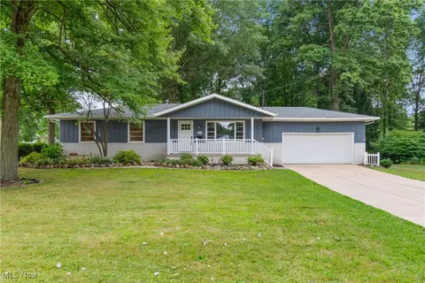 107 W Howe Rd, Tallmadge, OH 44278
