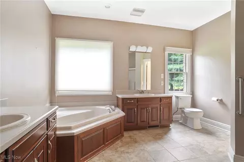 5952 Beach Rd, Wadsworth, OH 44281 photo 17