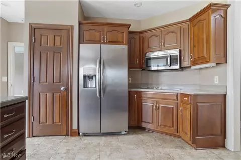 5952 Beach Rd, Wadsworth, OH 44281 photo 12