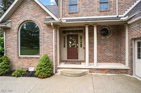5952 Beach Rd, Wadsworth, OH 44281 photo 2
