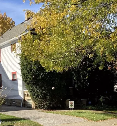 3040 E 128th St, Cleveland, OH 44120