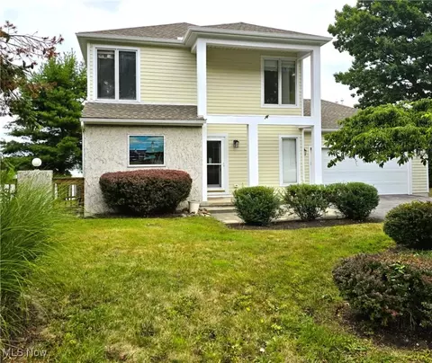 31540 Lake Rd, Bay Village, OH 44140