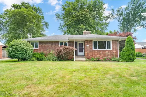 2657 Coblentz Dr, Poland, OH 44514