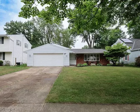 360 University, Elyria, OH 44035