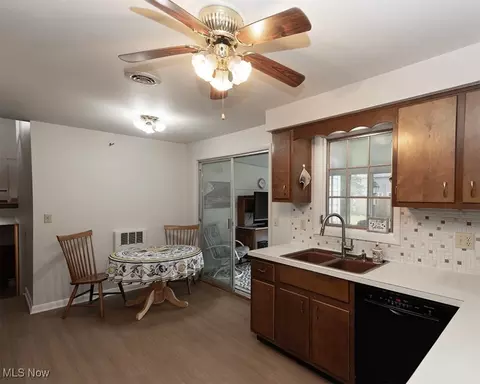 Kitchen - 360 University, Elyria, OH 44035 photo 5 of 7