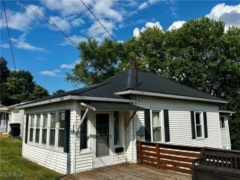 3602 11th Ave, Vienna, WV 26105
