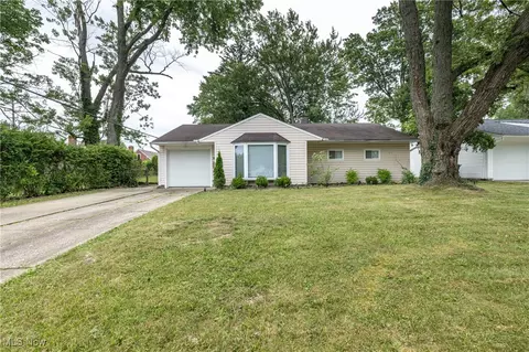 5817 Kings Hwy, Parma Heights, OH 44130