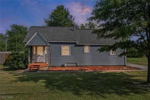 756 Infirmary Rd, Elyria, OH 44035 photo 2