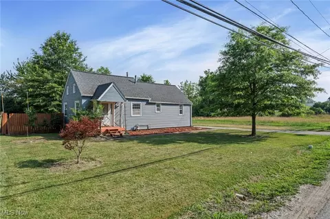 756 Infirmary Rd, Elyria, OH 44035 photo 4