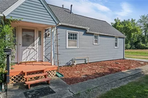 756 Infirmary Rd, Elyria, OH 44035 photo 5
