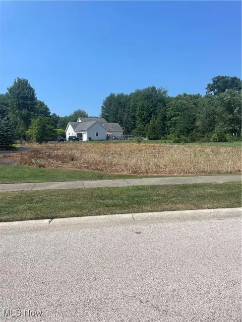 Darlington Court, Ashtabula, OH 44004