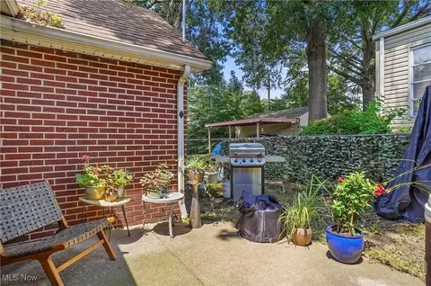 445 E Catawba Ave, Akron, OH 44301 photo 34