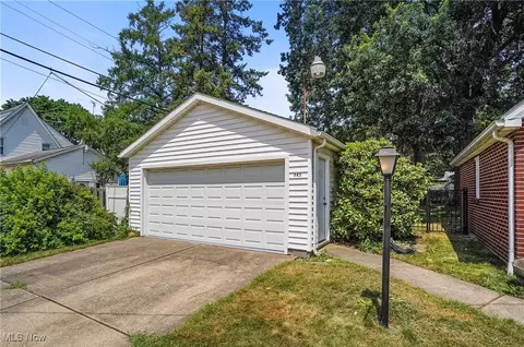 445 E Catawba Ave, Akron, OH 44301 photo 37