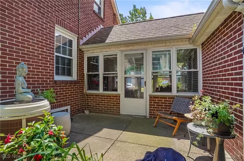 445 E Catawba Ave, Akron, OH 44301 photo 33