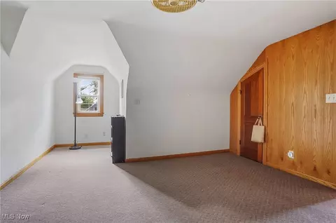 445 E Catawba Ave, Akron, OH 44301 photo 28