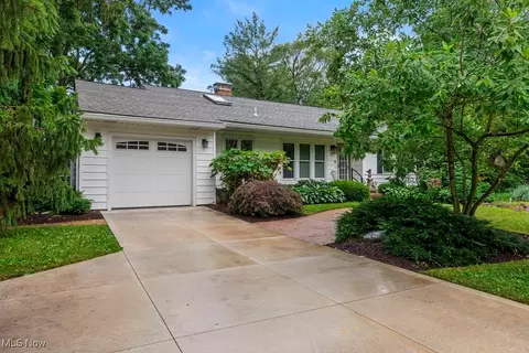 39623 Butternut Ridge Rd, Elyria, OH 44035