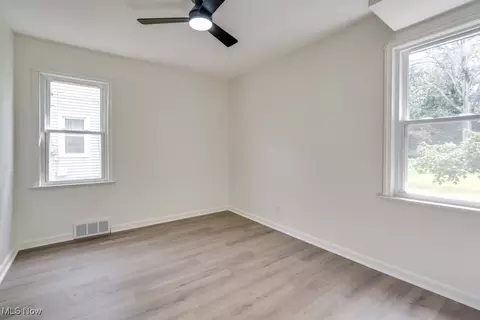 6580 Crossview Rd, Seven Hills, OH 44131 photo 16
